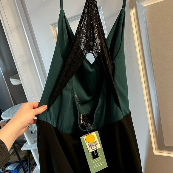 Black and turquoise lace dress - Picture 2 of 4